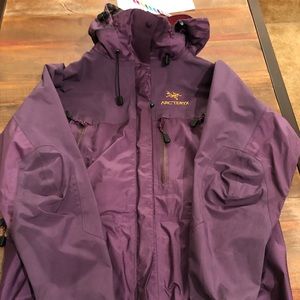 Arc’teryx Theta Women’s Jacket